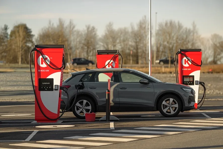 Circle K charge points with a car plugged in